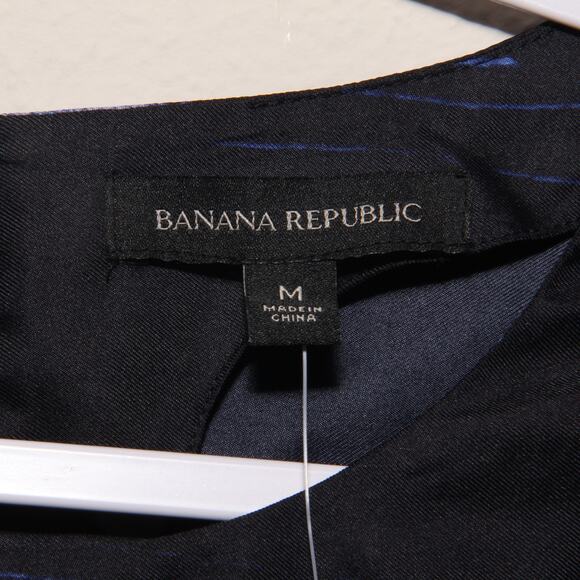 NEW Banana Republic Short sleeve Top Size Medium Striated pattern - Picture 5 of 6